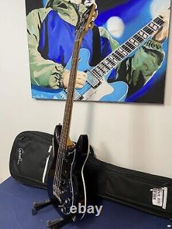 GODIN Dorchester 4 Semi Holow Short Scale Bass guitar