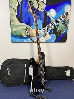 GODIN Dorchester 4 Semi Holow Short Scale Bass guitar