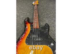 G&L Tribute Series Bass Guitar LB 100 in Sunburst Pre-Owned