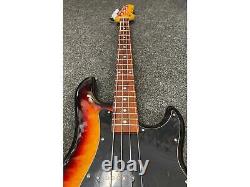 G&L Tribute Series Bass Guitar LB 100 in Sunburst Pre-Owned