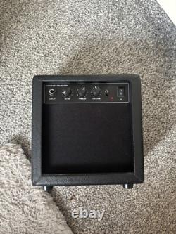 Gear4music 3/4 Bass Guitar with 15W Amp Pack Sunburst