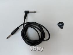Gear4music Chicago Bass Guitar with 15W Amp, Sunburst