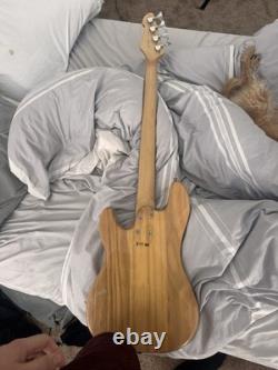 Gear4music Electric Bass Guitar 4-String Full Size, Right-Handed
