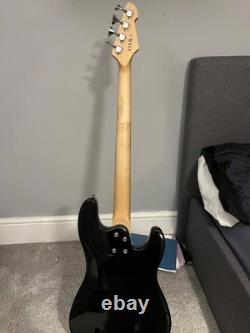 Gear4music beginner bass guitar ombré brown, used but good quality for beginners