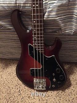 Gibson Victory Artist Bass 81