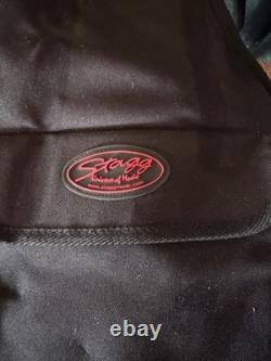 Guild B-301 AF Fretless Bass