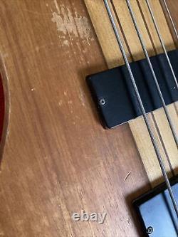 Guild DeArmond Pilot Deluxe Bass Active Humbuckers / Thru Neck / Mahogany. MiK