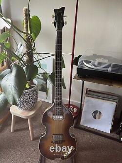 Hofner 500/1 violin bass V63