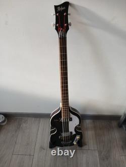 Hofner Ignition Violin Bass in a black finish