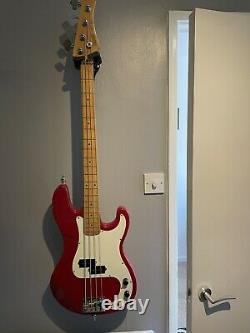 Hohner HP Bass Guitar