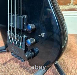 Hohner The Jack Bass Black (Inc Gig Bag)