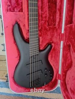 Ibanez 5 String Bass Black With Case
