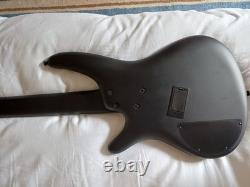 Ibanez 5 String Bass Black With Case