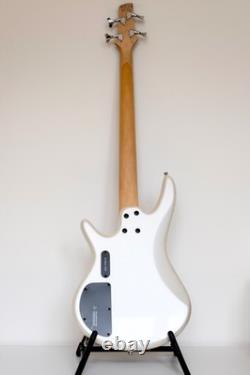 Ibanez GSR200 Gio Electric Bass guitar Pearl White Perfect condition