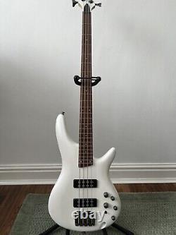Ibanez SR300E-PW Electric Bass Guitar, (Pearl White)