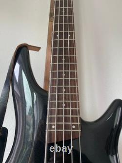 Ibanez SR305 Black 5 String Electric Bass Guitar WithGig Bag Used Product