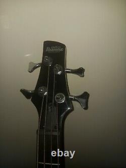 Ibanez bass guitar Metallic blue mint condition