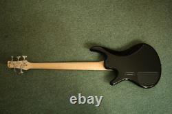 Ibanez-gsr205bk Bass Guitar 5 String + Bass Guitar Case