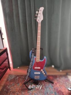 Jazz bass Bitsa Sadowsky, Sire, Fender, Schaller Components. Light Use