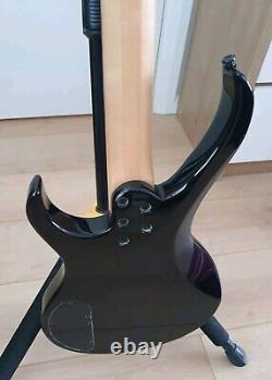 Kramer Disciple D-1 Bass. Excellent Condition. Includes Accessories