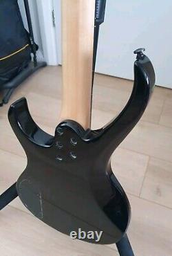 Kramer Disciple D-1 Bass. Excellent Condition. Includes Accessories