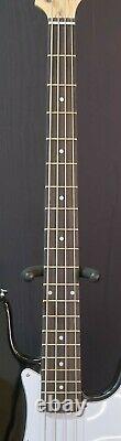 LA Bass Guitar by Gear4music, Black-DAMAGED-RRP £119