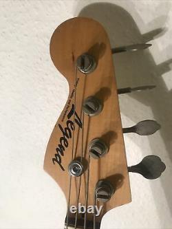 LEFT HAND Bass guitar (Legend precision)