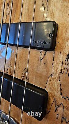 Lakland Skyline 44-01 Deluxe Bass Guitar Spalted Maple