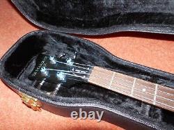 Le Marquis NY Fine Line Bass Guitar violin style body right handed
