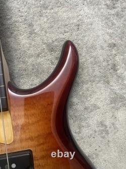 Marcus Miller M7 Bass Guitar Fretless 5 strings mint condition