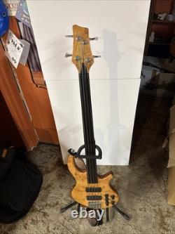 Overwater Progress 4string Active Fretless Bass