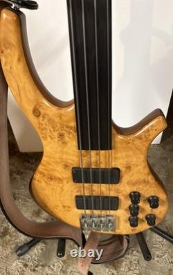 Overwater Progress 4string Active Fretless Bass