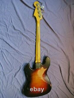 Partscaster Jazz Bass, Fender neck, alder body, road-worn, tobacco sunburst