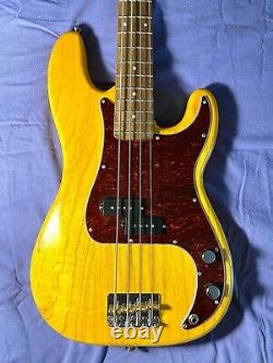 Partscaster Precision Bass, swamp ash body, natural finish, maple neck