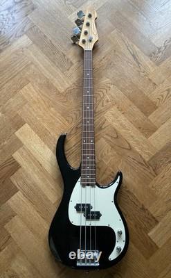 Peavey Milestone BXP Electric Bass and Peavey Max 126 Bass Christmas bundle