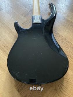 Peavey Milestone BXP Electric Bass and Peavey Max 126 Bass Christmas bundle