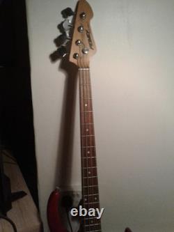 Peavey Milestone III Electric Bass Guitar Used Great Condition