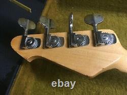 Peavey T-40 Bass Guitar Vintage 1970's Made in USA, with hard case