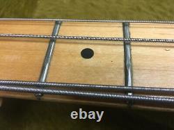 Peavey T-40 Bass Guitar Vintage 1970's Made in USA, with hard case