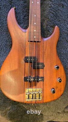 Peavey Unity Series 1991 Electric Bass Guitar Dark Natural USA Made fretless