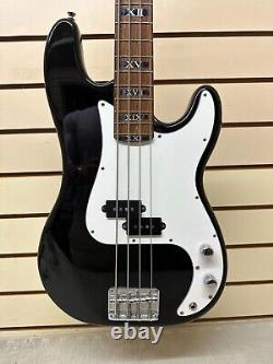 Rockwood Pro Bass Guitar 4 String Right Handed (By Honner)