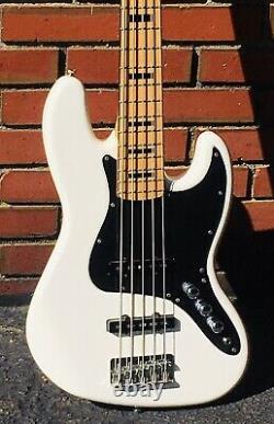 SQUIER VINTAGE MODIFIED JAZZ BASS V 2013 OLYMPIC WHITE 5 String GIGBAG