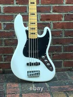 SQUIER VINTAGE MODIFIED JAZZ BASS V 2013 OLYMPIC WHITE 5 String GIGBAG