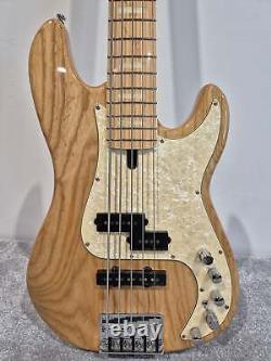 Sire Marcus Miller P7 5 String Bass Guitar with Hard Case Gorgeous Must See