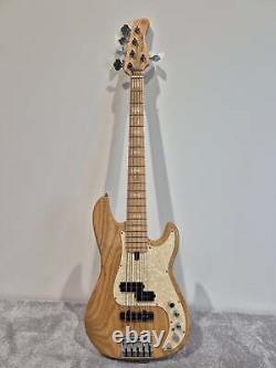 Sire Marcus Miller P7 5 String Bass Guitar with Hard Case Gorgeous Must See