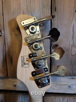 Sire Marcus Miller V3 2nd Gen 4 String Jazz Bass Black