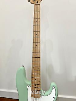 Squier Affinity Precision Bass (Bass Guitar)