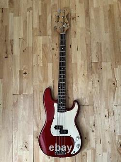 Squier Affinity Precision Bass Guitar Candy Apple Red