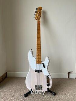 Squier Classic Vibe'50s Precision Bass Guitar White Blonde