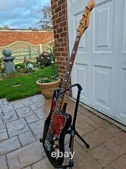 Squier Classic Vibe 70s Jaguar bass with upgrades